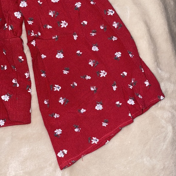 American Eagle Women’s Top - Picture 4 of 5